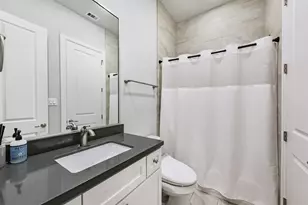 1040 W 26th St, Houston, TX 77008 - Photo 35