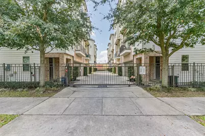 1040 W 26th Street #E, Houston, TX 77008 - Photo 7