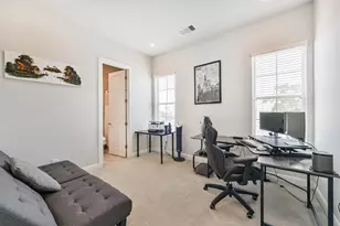 1040 W 26th St, Houston, TX 77008 - Photo 33