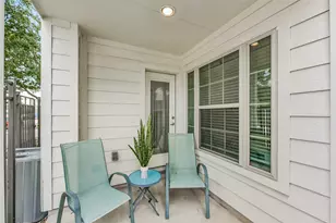 1040 W 26th St, Houston, TX 77008 - Photo 13