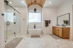 907 W 43rd St, Houston, TX 77018 - Photo 19