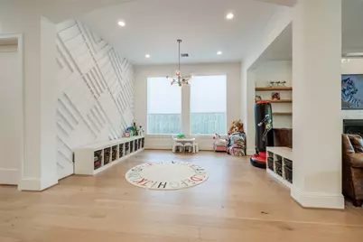 907 W 43rd Street, Houston, TX 77018 - Photo 13