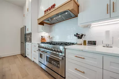 907 W 43rd Street, Houston, TX 77018 - Photo 9