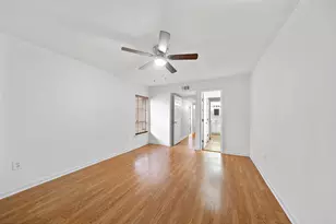 711 Holiday Dr, Galveston, TX 77550 - Photo 7