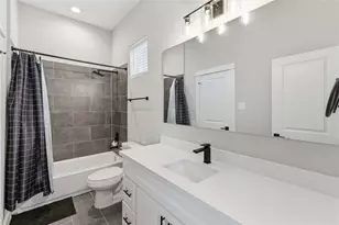 417 Stonework Landing Ln, Houston, TX 77076 - Photo 17