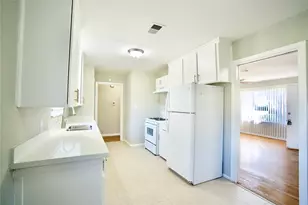8733 Robindell Dr, Houston, TX 77074 - Photo 3