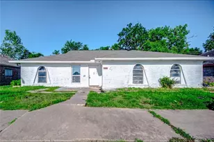 8019 Beech Cove Ln, Houston, TX 77072 - Photo 1