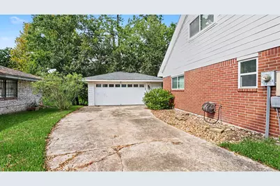 3306 Tompkins Drive, Baytown, TX 77521 - Photo 27
