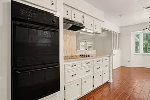 3306 Tompkins Dr, Baytown, TX 77521 - Photo 11