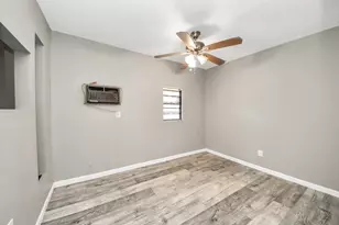 8119 Concho St, Houston, TX 77036 - Photo 35