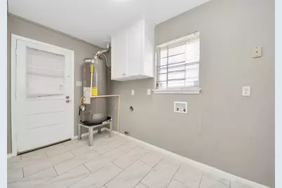 8119 Concho Street, Houston, TX 77036 - Photo 9