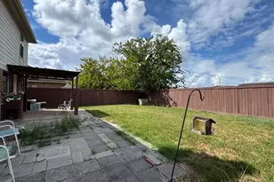 16910 Great Oaks Glen Dr, Houston, TX 77083 - Photo 37