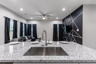 4661 Clover Street #A, Houston, TX 77051 - Photo 9
