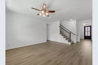 7807 Topaz Ridge Drive, Angleton, TX 77515 - Photo 9