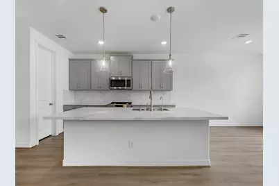 7807 Topaz Ridge Drive, Angleton, TX 77515 - Photo 3