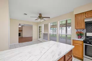 4131 Club Valley Dr Dr, Houston, TX 77082 - Photo 11