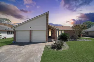 1750 Hilton Head Dr, Missouri City, TX 77459 - Photo 1