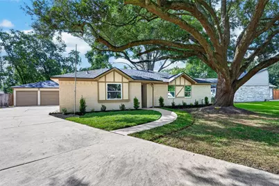 903 Chetwood Circle, League City, TX 77573 - Photo 1