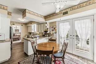 112 Elmwood St, Huntsville, TX 77320 - Photo 9