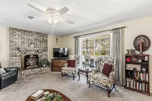 112 Elmwood St, Huntsville, TX 77320 - Photo 5