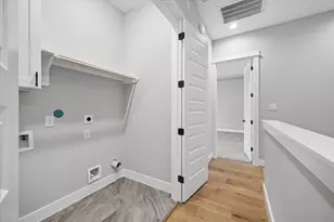 1181 W 19th St, Houston, TX 77008 - Photo 37