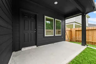 16718 Paintbrush Holw Ln, Houston, TX 77090 - Photo 31