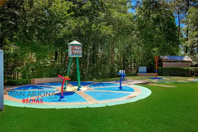 18 Estherwood, The Woodlands, TX 77354 - Photo 33