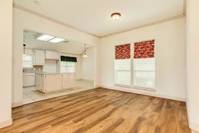 203 Lexington Avenue, Clute, TX 77531 - Photo 23