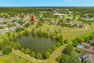 203 Lexington Ave, Clute, TX 77531 - Photo 9