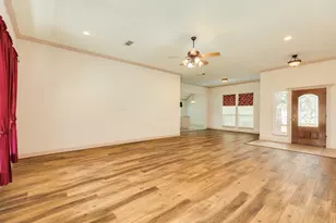 203 Lexington Ave, Clute, TX 77531 - Photo 21
