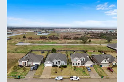 1524 N Blue Bonnet Lane, Angleton, TX 77515 - Photo 39