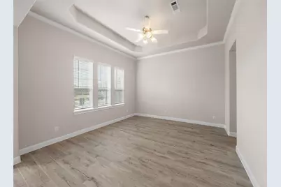 1524 N Blue Bonnet Lane, Angleton, TX 77515 - Photo 9