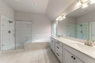 1524 N Blue Bonnet Lane, Angleton, TX 77515 - Photo 29