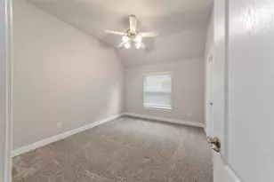 1524 N Blue Bonnet Ln, Angleton, TX 77515 - Photo 35