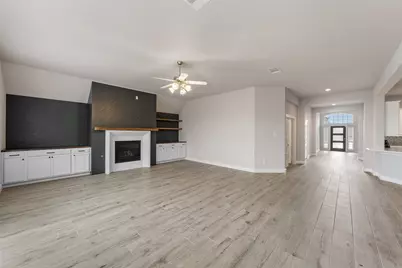 1524 N Blue Bonnet Lane, Angleton, TX 77515 - Photo 11