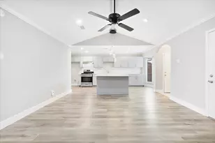 10019 Kirkdale Dr, Houston, TX 77089 - Photo 5