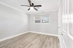 10019 Kirkdale Dr, Houston, TX 77089 - Photo 11