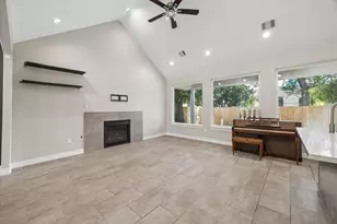 3810 Saratoga Dr, Houston, TX 77088 - Photo 17