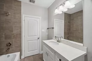 3810 Saratoga Dr, Houston, TX 77088 - Photo 29