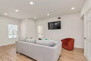 1812 Wheeler St, Houston, TX 77004 - Photo 7