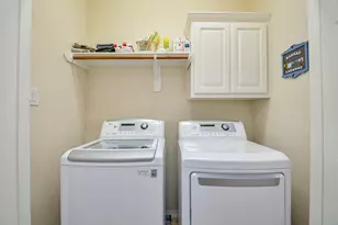 10602 Enclave Shadows Ct, Houston, TX 77043 - Photo 37