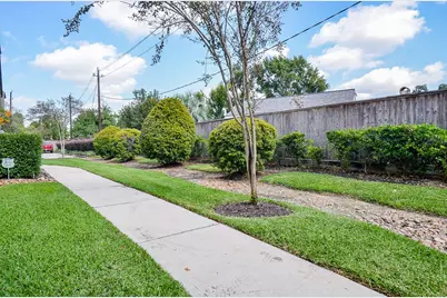 10602 Enclave Shadows Court, Houston, TX 77043 - Photo 31