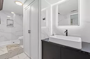 4641 Wild Indigo St, Houston, TX 77027 - Photo 17