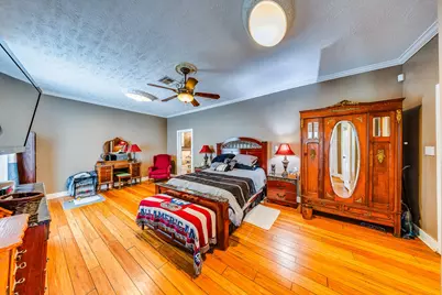 105 W Stockbridge Street, Eagle Lake, TX 77434 - Photo 17