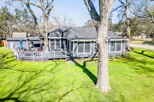 105 W Stockbridge St, Eagle Lake, TX 77434 - Photo 35