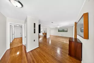 6015 De Moss Dr, Houston, TX 77081 - Photo 3