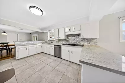 6015 De Moss Drive, Houston, TX 77081 - Photo 13