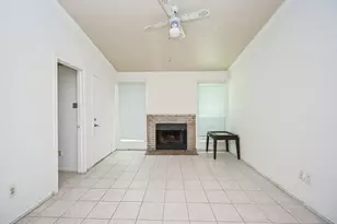 3900 Woodchase Dr, Houston, TX 77042 - Photo 5