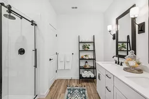 7726 Jade Crst Dr, Angleton, TX 77515 - Photo 19