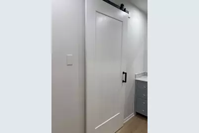 11711 Memorial Drive #271, Houston, TX 77024 - Photo 9